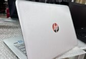 Hp envy core i7 6th génération model silmé 2.60GHz 8GB ram 512ssd