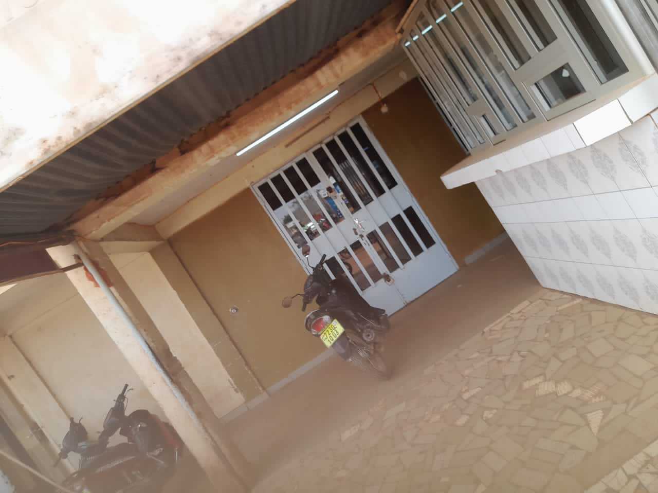 Location Boutique à Saaba – Ouagadougou