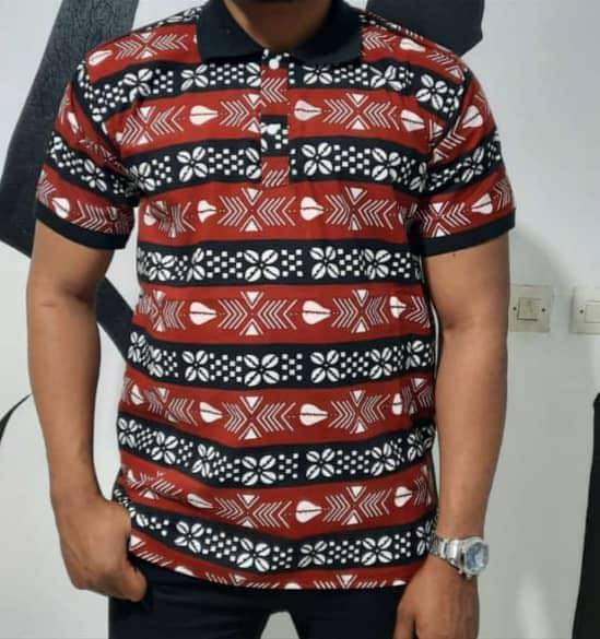 Chemises antiques de très bonne qualité