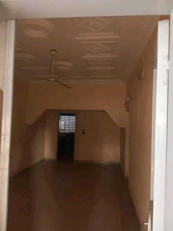 Location mini villa 06 pièces à Somgandé – Ouagadougou