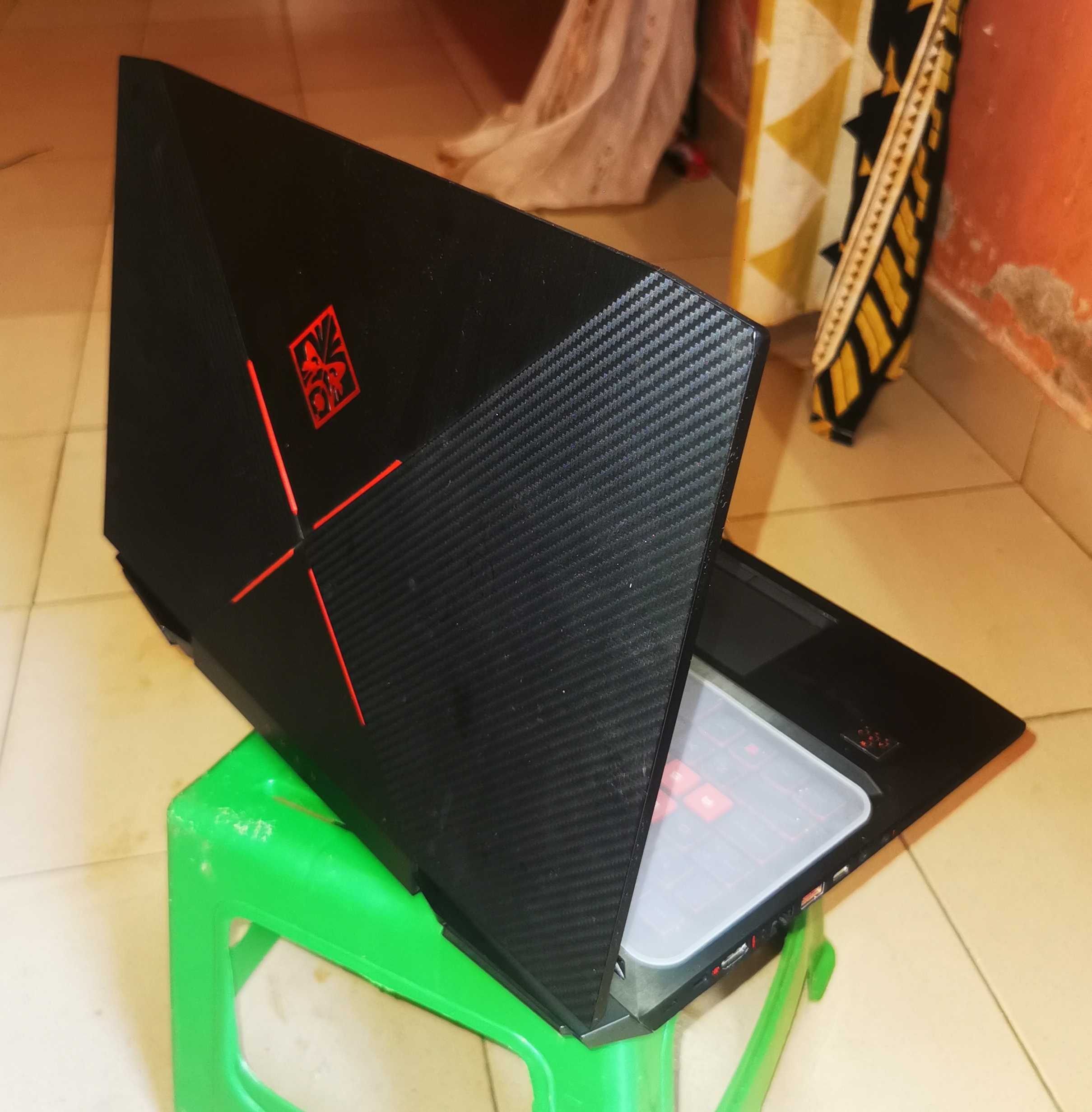HP OMEN 17″ 7e gen