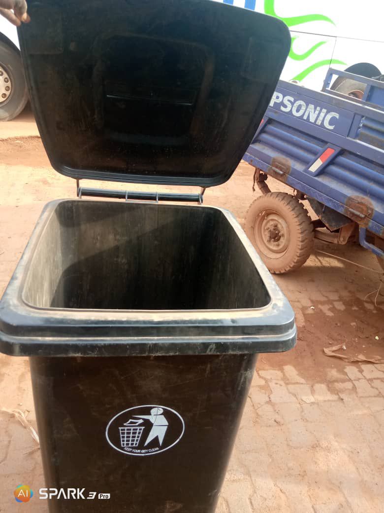 Poubelles de 160 litre