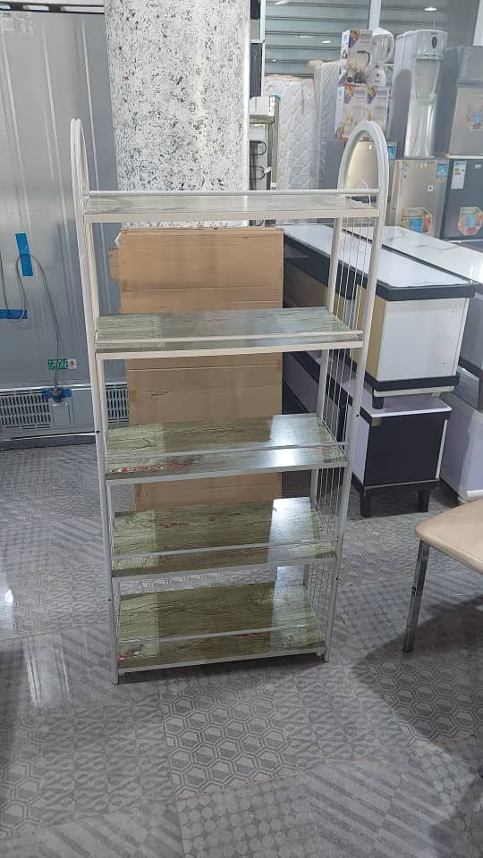 Étagère pour les chaussures disponible pour vos maisons bn prix