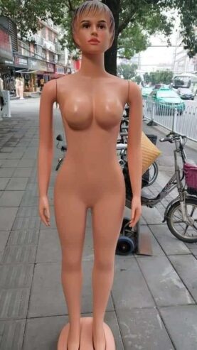 Des mannequins disponible a un bon prix