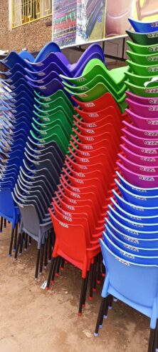 Chaises mini plast de première qualité