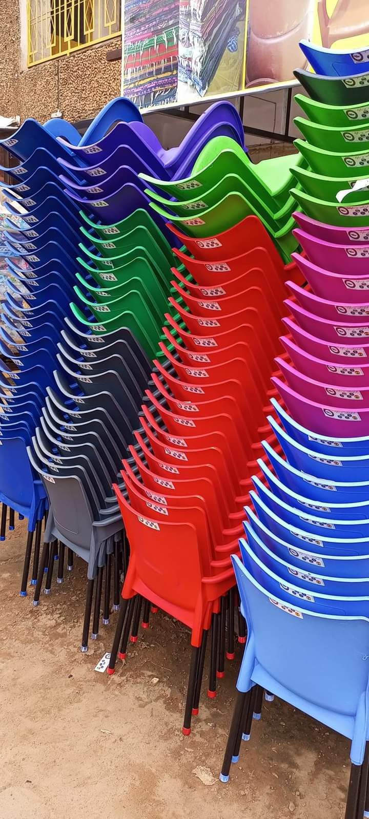 Chaises mini plast de première qualité
