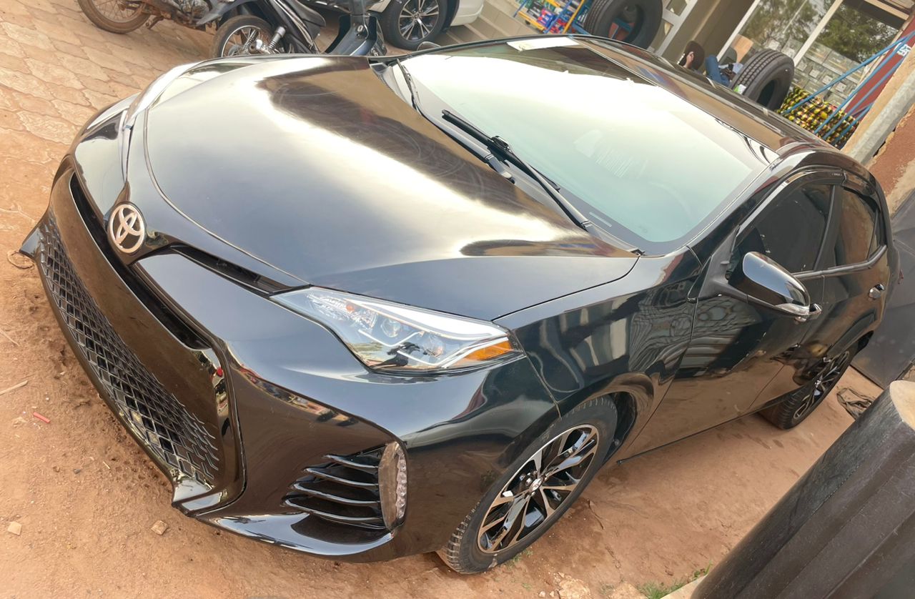 Toyota corolla s 2015