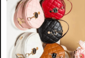 Foulard mousseline et abiba plus des petits sacs a main