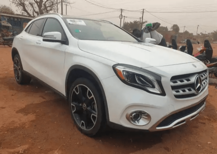 Opportunity véhicule Mercedes GLA version américaine immatriculé ☎️ +226 73022283 Disponible a Ouaga Prix :13.200.000 FCFA à débattre légèrement Toute les documents a jour 64 67 70 37 ☎️ 79 47 65 76 ☎️ 73 02 22 83