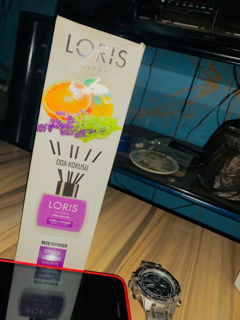 Dedora(parfum)de 120ml une bouteille utilisable pour maison,bureau,et pour voiture aussi