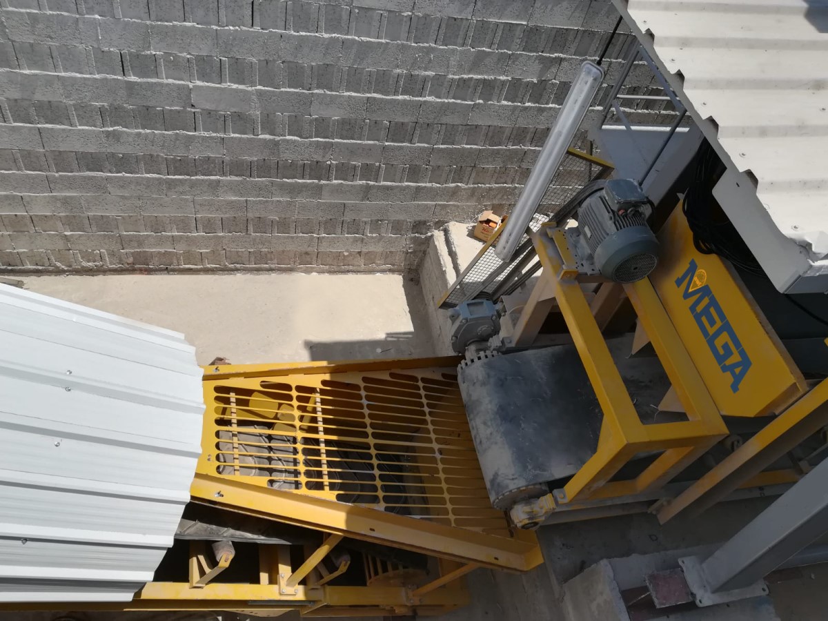 CENTRALE À BÉTON 30 M³ AVEC MALAXEUR PLANETAIRE