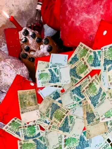 SAVOIR COMMENT FAIRE POUR AVOIR PORTE MONNAIE MAGIQUE EN DOLLARS LE VRAI PORTEFEUILLE MAGIQUE A DISTANCE, tel: +229 56 84 41 71