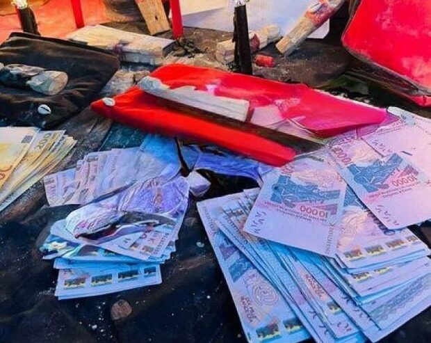 LE VRAI ET PUISSANT PORTEFEUILLE MAGIQUE EN EURO, LA VÉRITÉ SUR LE PORTEFEUILLE MAGIQUE EN EURO, +229 46 94 65 21 PORTEFEUILLE MAGIQUE EN EURO ET EN DOLLARS, PORTEFEUILLE MAGIQUE D’ARGENT